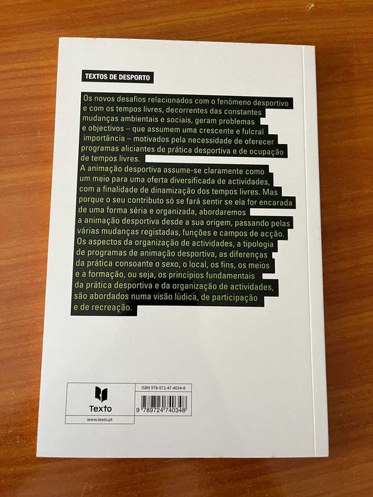 Livro" Animação desportiva e tempos livres"