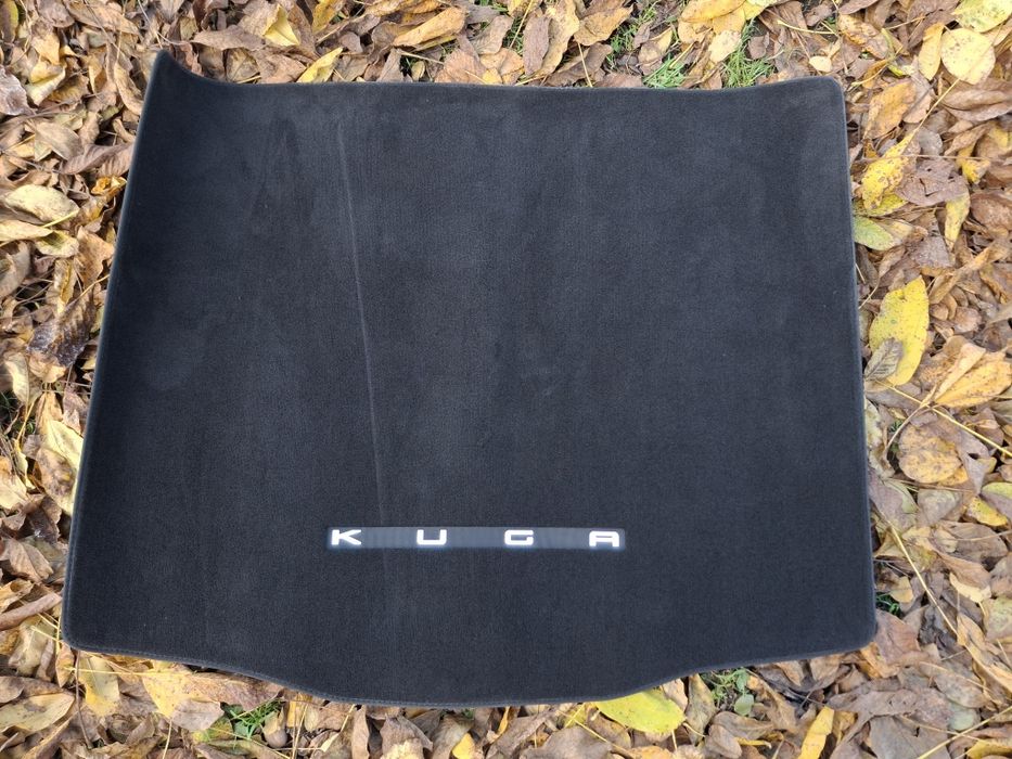 Оригінальний Килимок в Багажник Ford Kuga