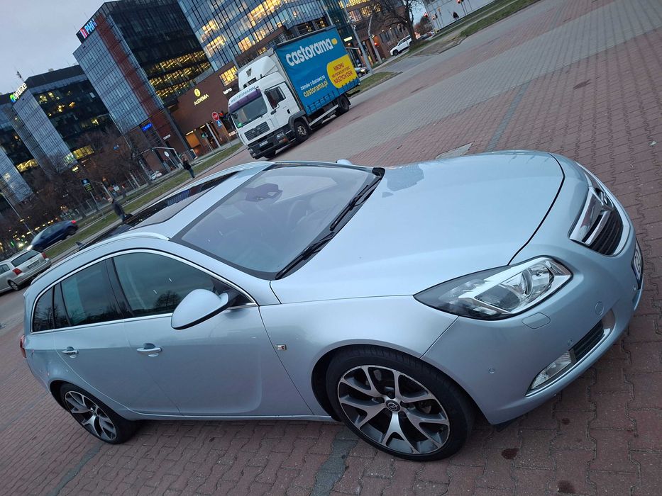 Opel Insignia 2.0 CDTI Biturbo 4x4 cosmo, igła