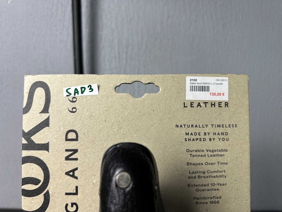 Siodełko BROOKS b66SU twarda skóra czarne