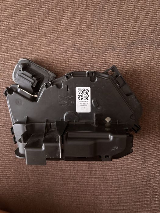 Замок дверей 5NB837016 VAG передні пасажирські