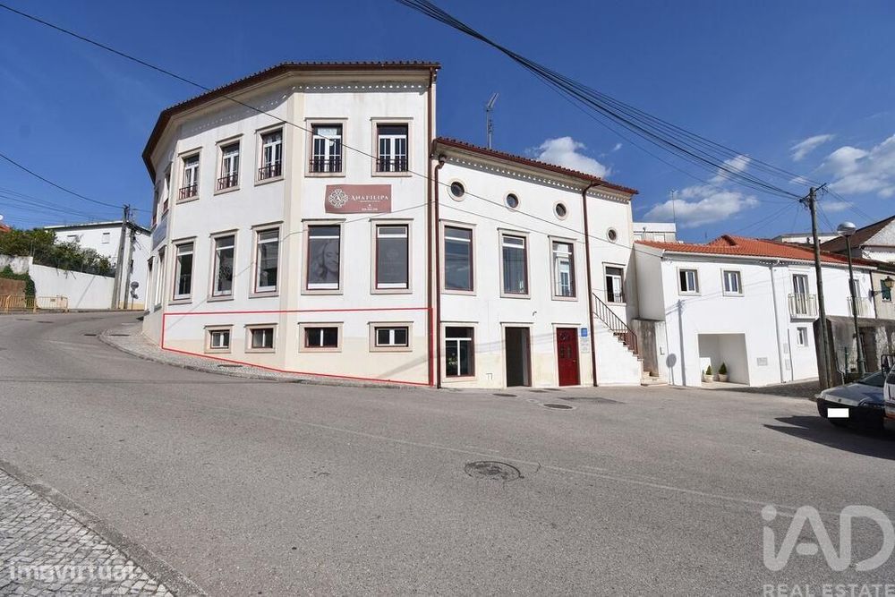 Loja / Estabelecimento Comercial em São Miguel, Santa Eufémia e Rabaça