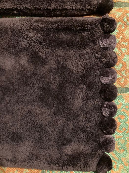 4 nowe poszewki na poduszki, brąz, pompony