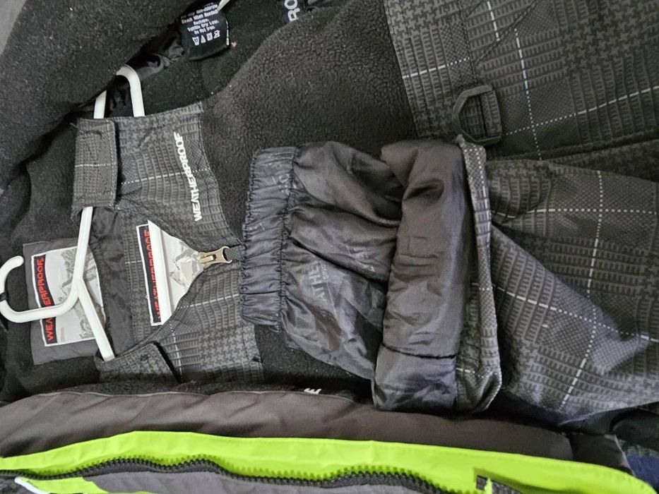 Дуже теплий зимовий костюм для хлопчика 4–5 років