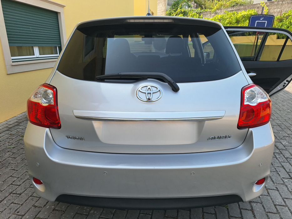 Toyota Auris — fotografia 5