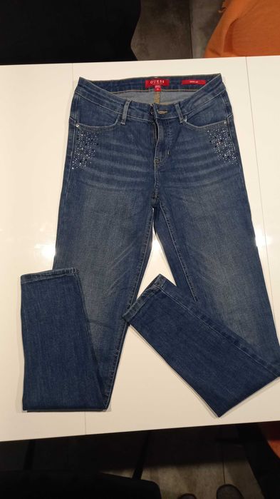 Jeansy firmy guess
