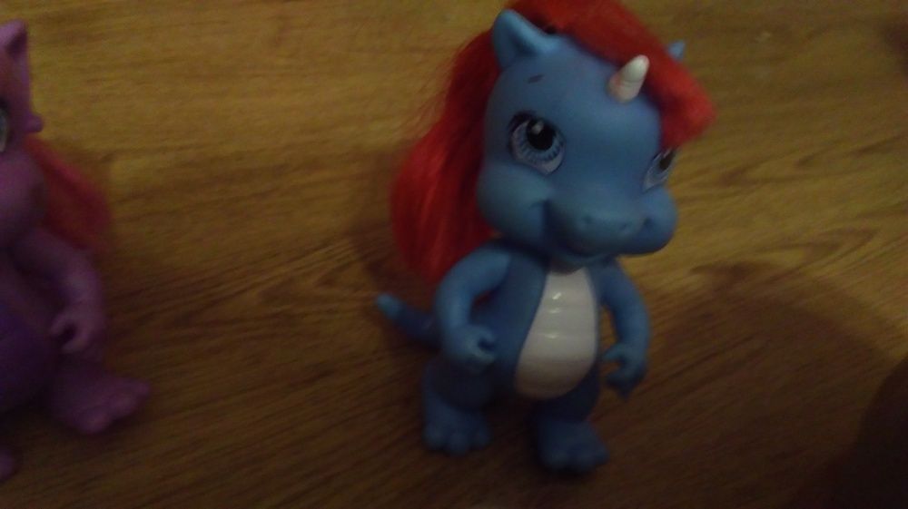 Smoczusie figurki