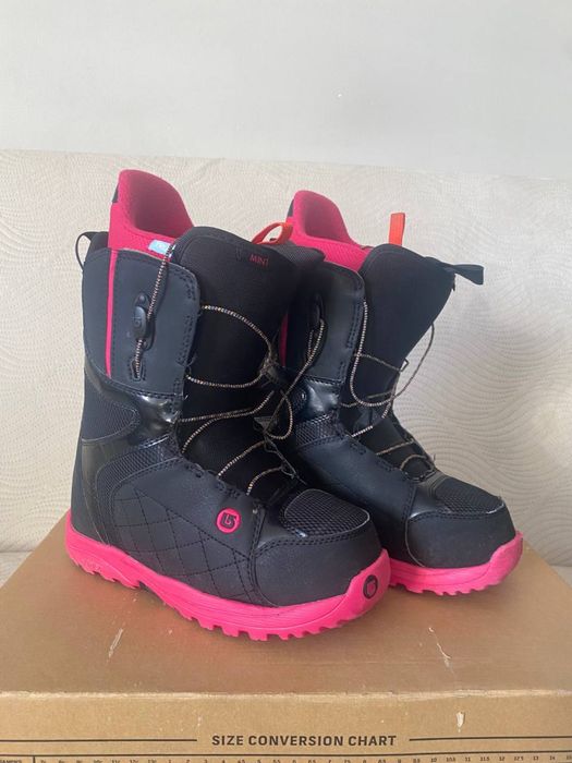 Burton Mint розмір 37 (us 6.5)