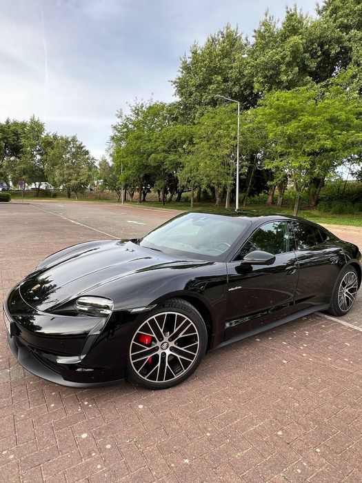 Porsche Taycan 4S