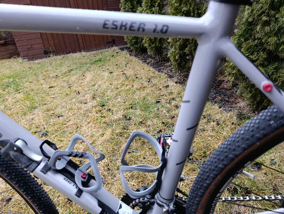 KROSS ESKER 1.0 2023 rama M (dla wzrostu 168-178cm) pedały SPD+gratisy