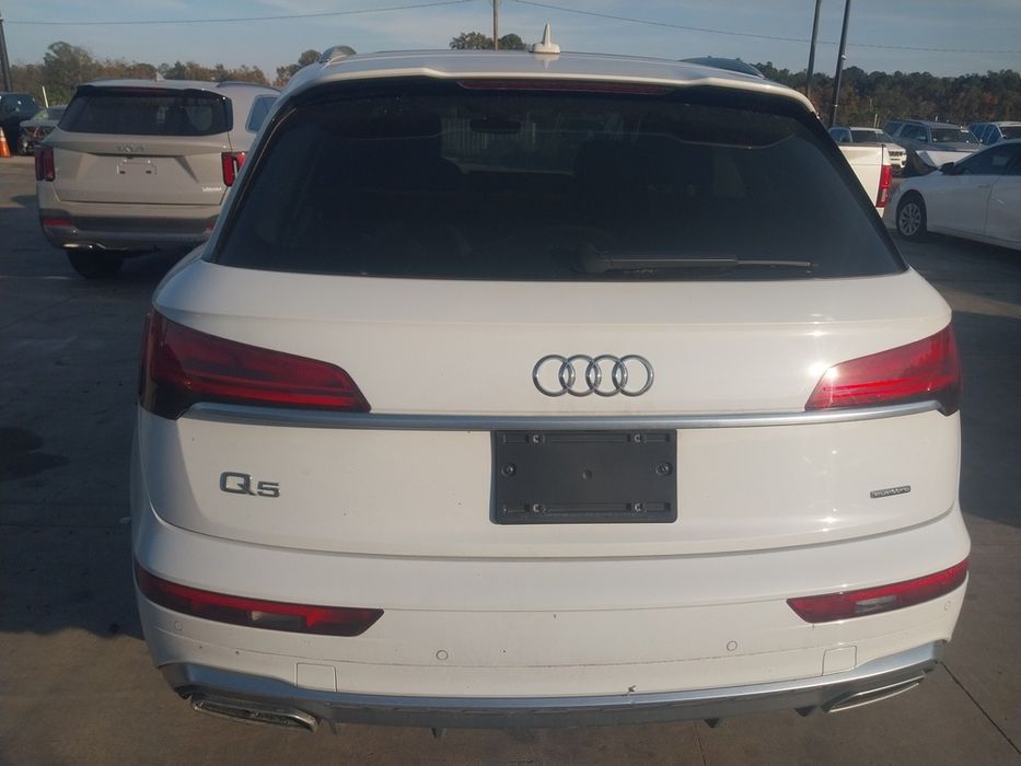 Разборка Audi Q5 80A LS9R капот бампер фара крыло рест диск стоп дверь