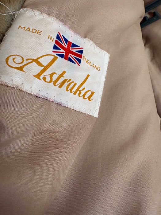 Casaco vintage em pelo sintético Astraka (Made in England)