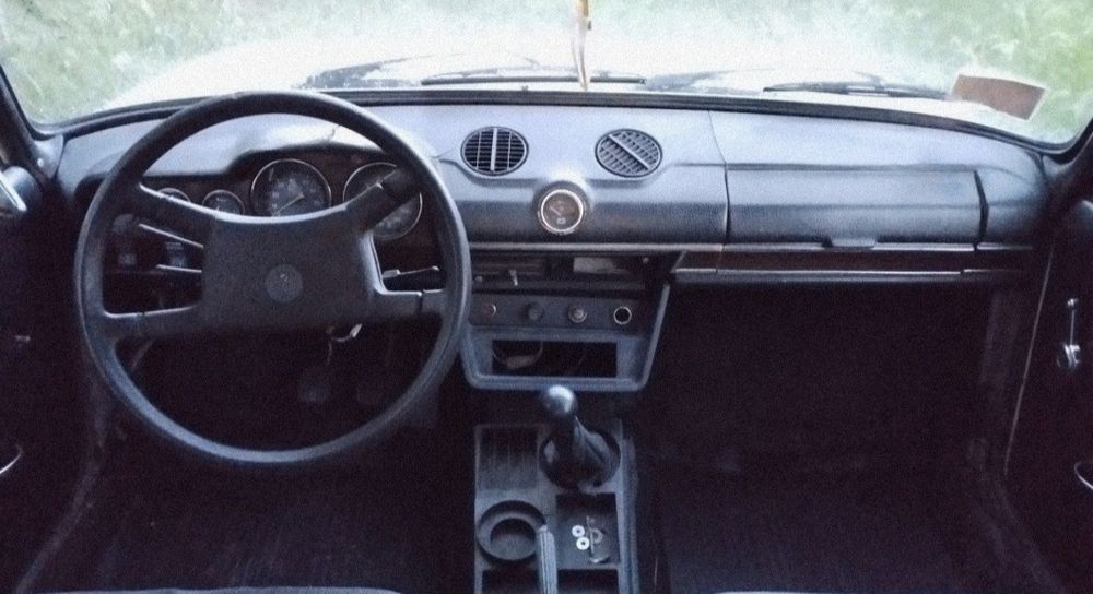 Автомобіль ВАЗ 2106