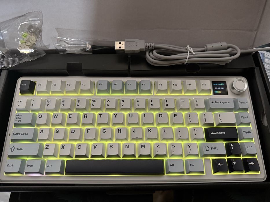 Aula f75 MAX з екраномбездротова механічна клавіатура вже в наявності