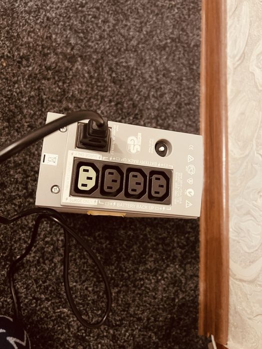 Пристрій безперебійного живлення Back-UPS CS 500 APC