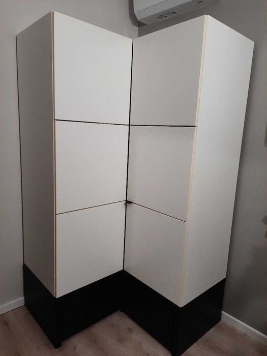 Szafa VOX pojemna i praktyczna