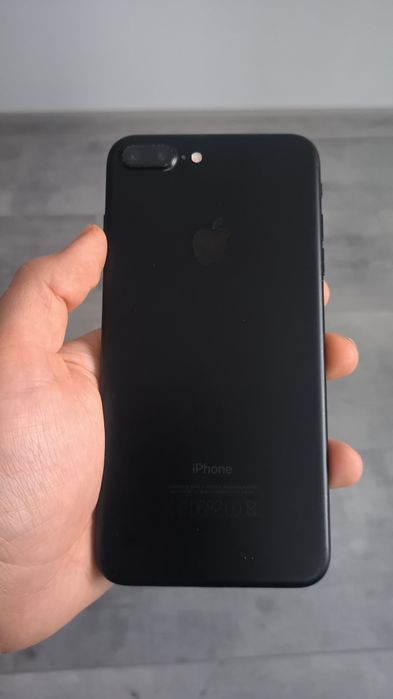 Смартфон Айфон 7 плюс