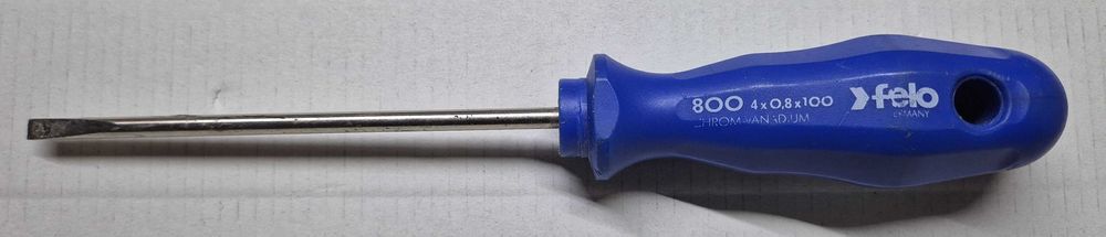 Chave de fendas Felo 800 azul