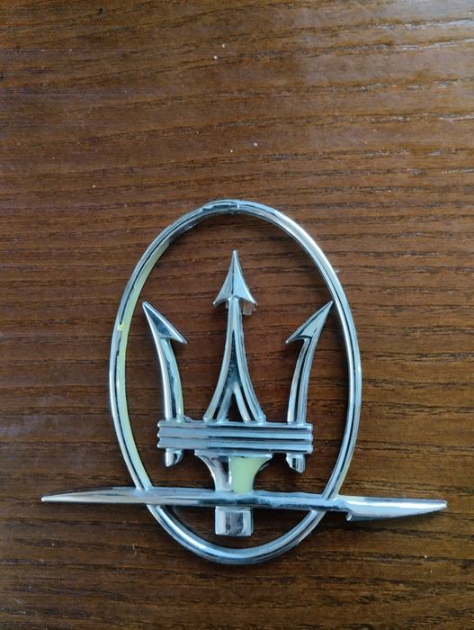 Эмблемы, логотипы  оригинал Maserati