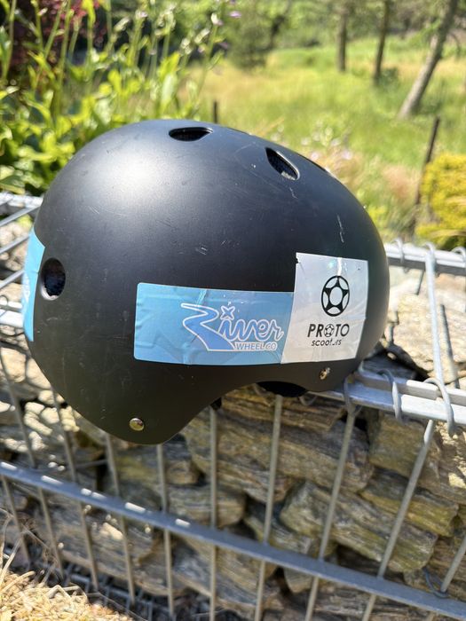 Kask rowerowy młodzieżowy