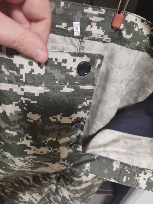 Штани камуфляжні нові