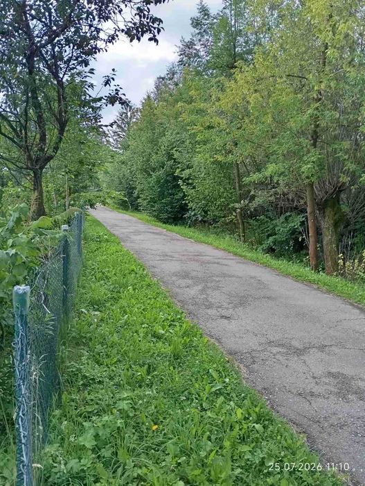 Продаж будинку з приватизованою земельною ділянкою в с. Черхава