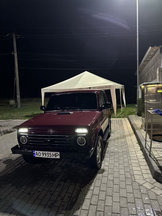 Продам ниву 2012 року