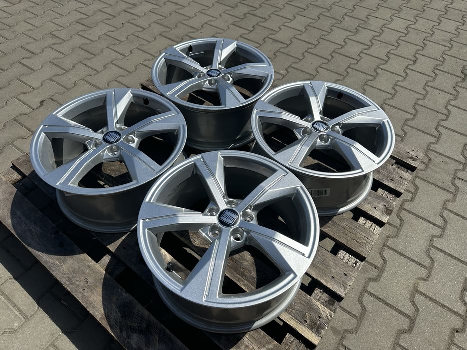 5x100 7,5jx17 et46 17” OE seat audi vw skoda komplet nowe