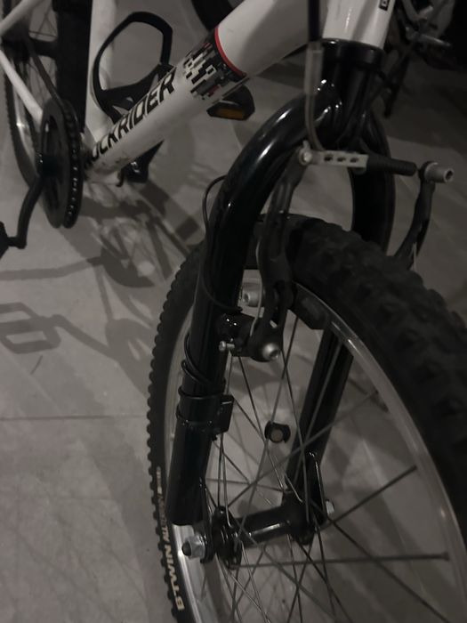 Bicicleta de trekking crianca. Roda 20. Decathlon