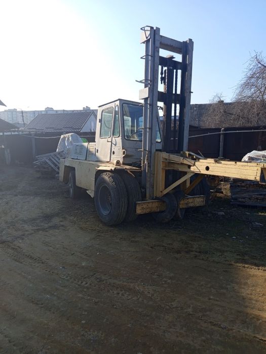 Львівський навантажувач 7 т