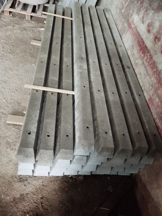 Бетонные столбы для установки забора и сеткирабицы