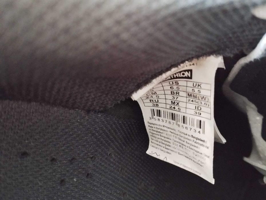 Tênis futsal Decathlon