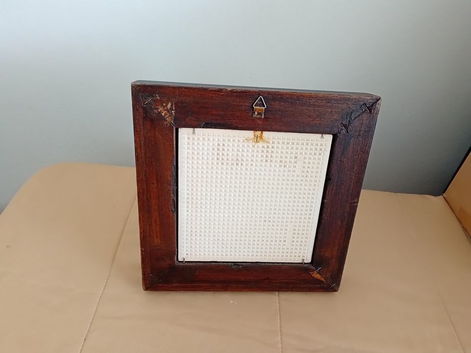 Quadro moldura madeira e azulejo