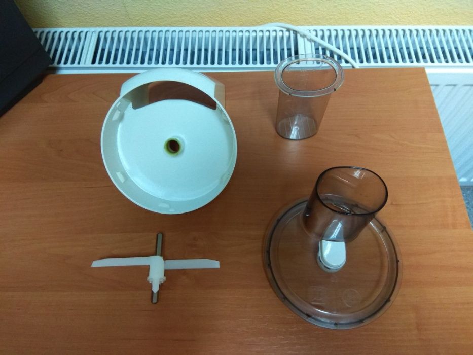 Кухонная машина (комбайн) Bosch MUM52120/02 (с насадкой для нарезки ку