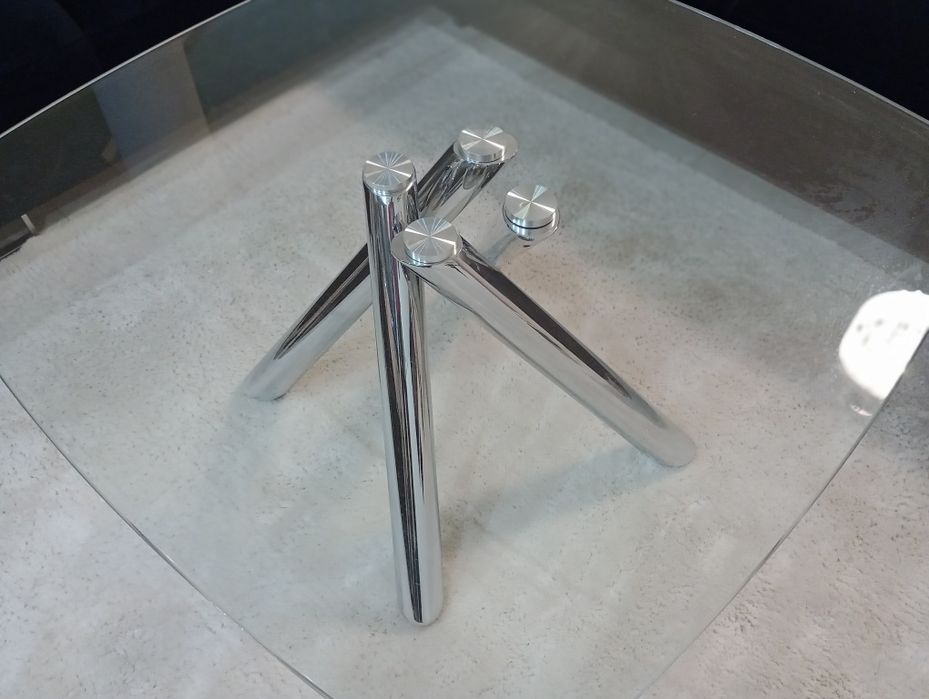 Szklany stolik 80x80