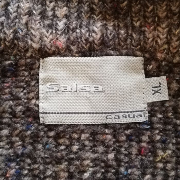 Casaco de malha, Salsa