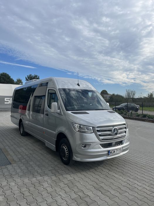 Wynajem VIP busów autokaròw przewóz osób,pracowników transport lotnisk