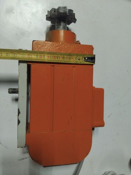 Silnik wysokoobrotowy - elektrowrzeciono 0.6kw