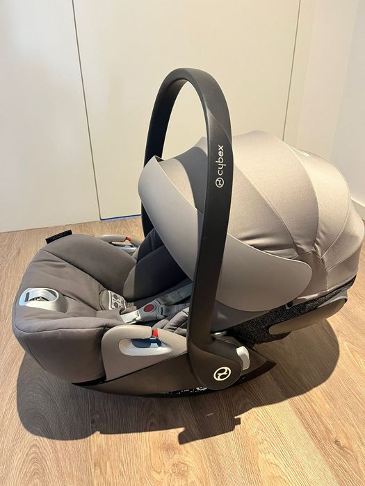 Cadeira Cloud Z I-Size + Base Isofix Rotativa