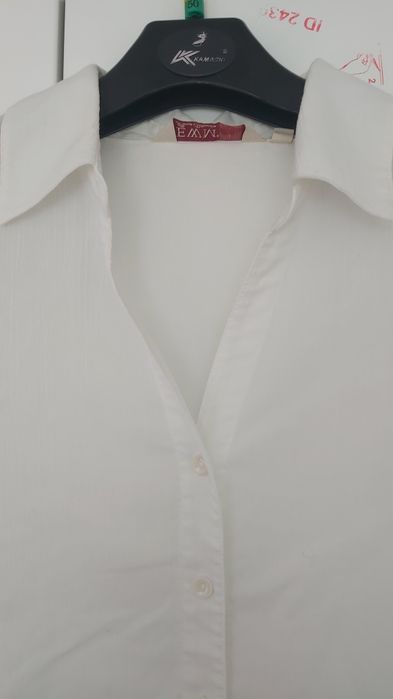 Bluzka biala krotki rekaw na guziki xl/xxl od pachy do pachy 59