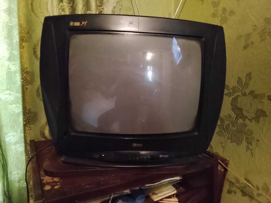 Телевизор LG CF-20D73