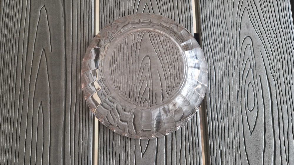 Taça pequena de vidro transparente rosa