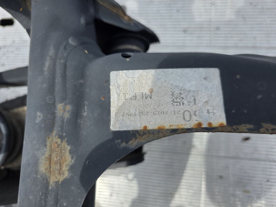 Wózek zawieszenie tył kompletne audi a4 b9 a5 8w 5f przód naped ośka