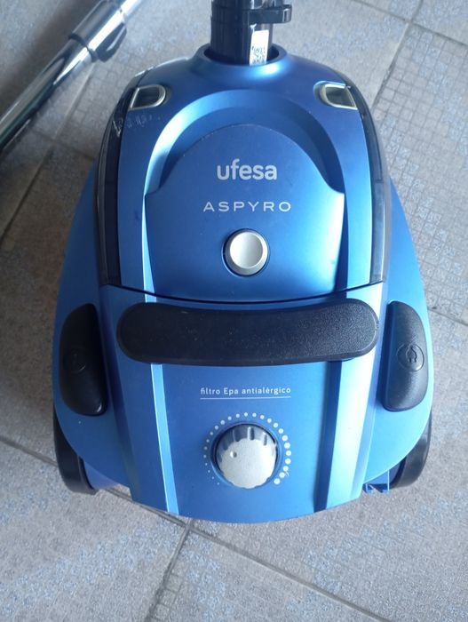 Aspirador de Água UFESA AP8110