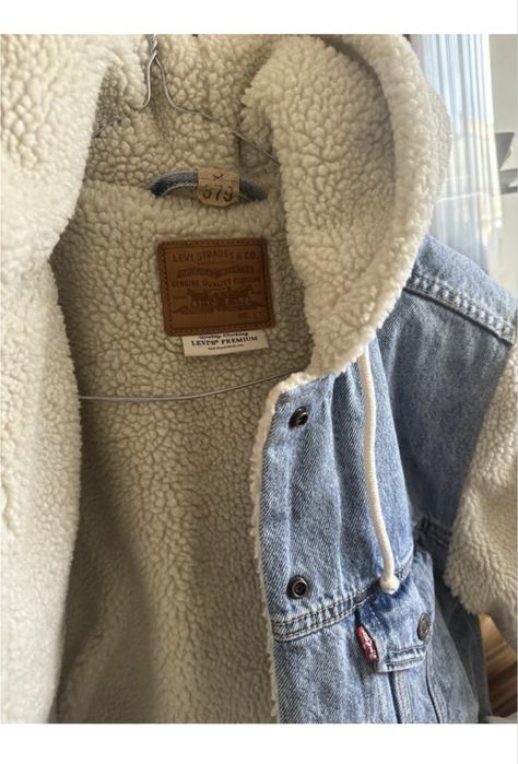 Весняна джинсовка Levis