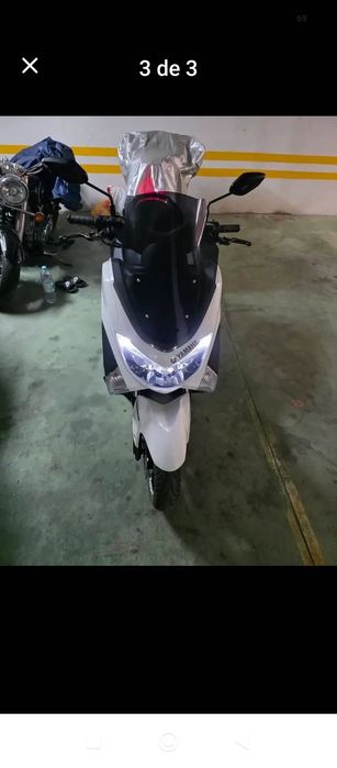 Vendo  mota YAMAHA  nmax, muito bem estimada