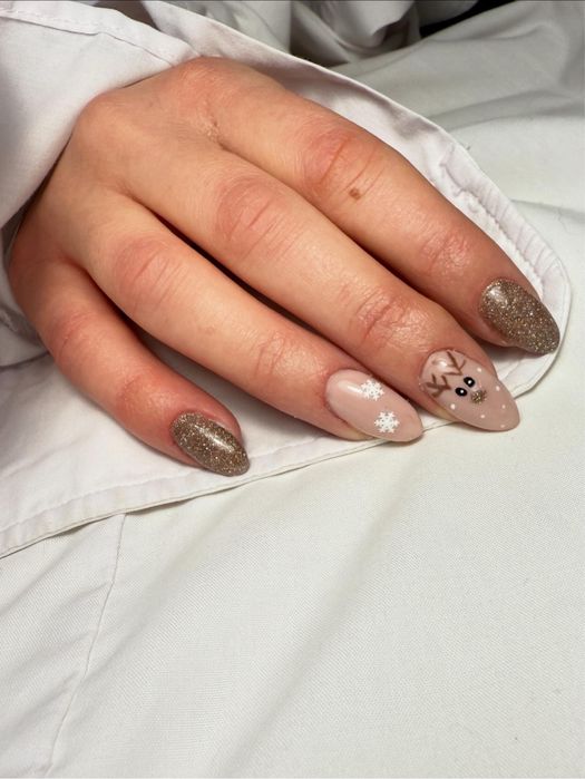 Manicure Hybrydowy , Żelowy