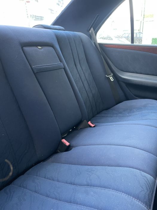 Mercedes-Benz E 220 Diesel