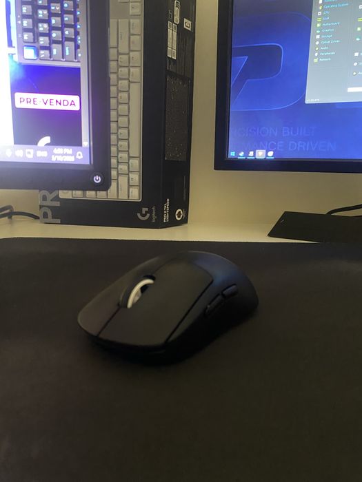 Logitech g pro superlight 2478097345348249600