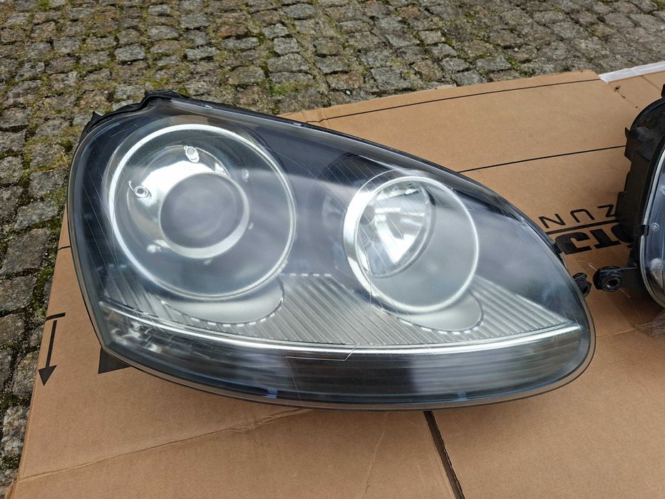 Lampy XENON Przednie Przód Volkswagen Golf V GTI Komplet